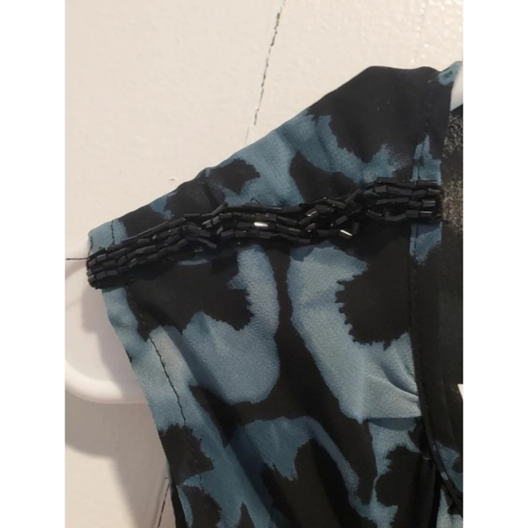 Lauren Conrad floral blouse - Picture 2 of 5